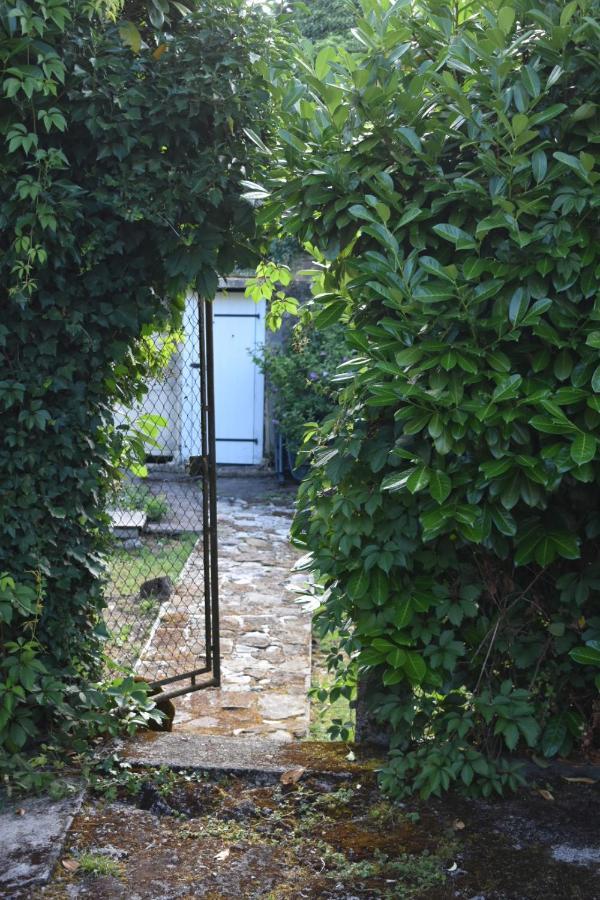 Bed and Breakfast L'Arc En Ciel Bleurville Exterior foto